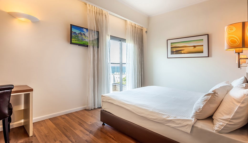 חדרים מחוברים