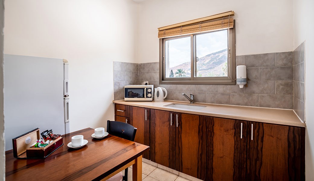 מלון דירות נופש אביב - חדר ג'קוזי