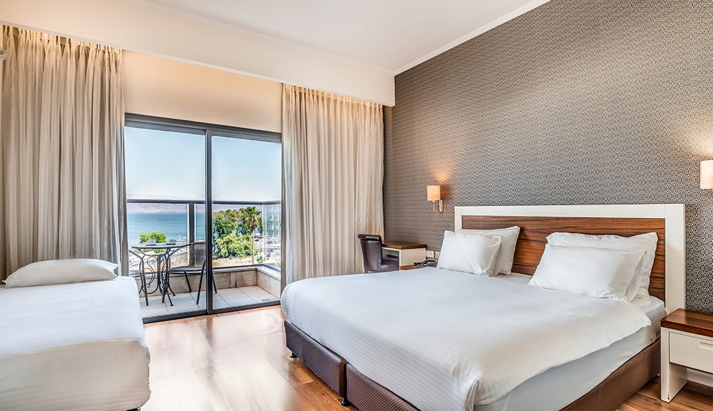 חדר טריפל מבט לים