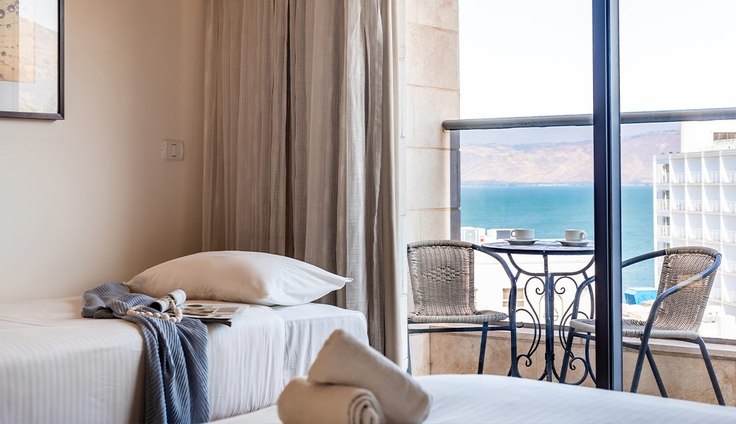 חדר טריפל מבט לים